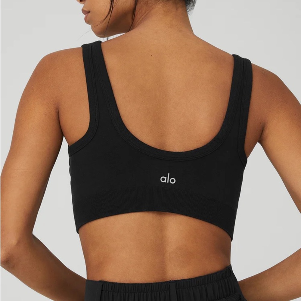ALO Yoga Seamless Chosen Bra - Picture 4 of 5